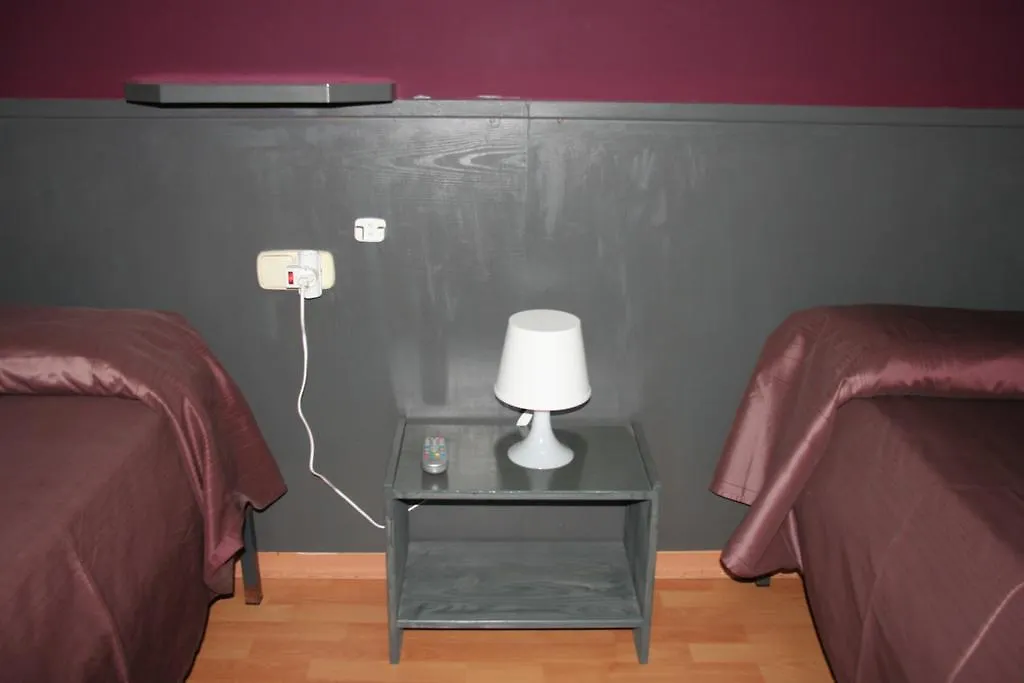 ** Guest house Hostal Restaurante Avenida De Madrid Terrassa Spain